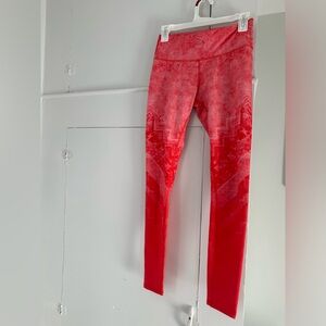 Alo Yoga Red/Coral Leggings